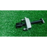 ограничитель двери Ford Kuga 2008-2012 2012 1641573