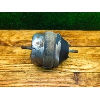 Подушка крепления двигателя Volkswagen Passat B5 1999 8D0199379J