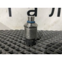 датчик давления масла Volvo 17253748 17253748