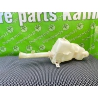 Бачок стеклоомывателя Mazda MPV LW5W 2001 LC63-67-480A, LC6367480A, UB39-51-815