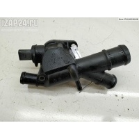 Фланец (тройник) системы охлаждения Volkswagen Golf-6 2011 03L121132Q