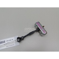 Ограничитель двери Toyota Corolla E12 (2001 - 2007) 6861012170