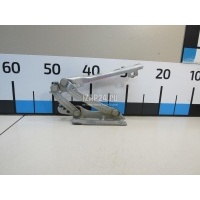 Петля капота правая VAG Golf V (2003 - 2009) 5K0823302