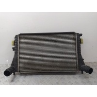 Интеркулер Volkswagen Caddy 3 рест. (2010-2015) 2012 1K0145803AF