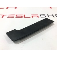заглушка двери Tesla Model S 2-й рест. 2021 1566145-00-A,1599719-00-A-1