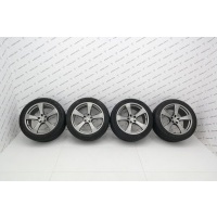 Литые диски R20 комплект разношироких колёс 295/40/R20 и 265/45/R20 Pirelli P Zero 23 года (9,0JX20 ET26 перед, 10,0J20 ET19 зад) Porsche Macan 2014 95B601025FPOB5