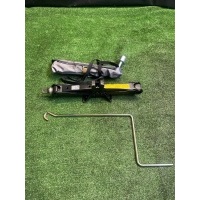 домкрат Toyota Mark II GX110 2002