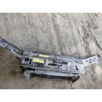 Передняя панель крепления облицовки (телевизор) Volvo V70 2001