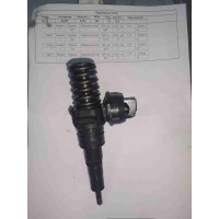 Форсунка топливная Volkswagen Golf 4(1997-2004) 2003 038130073AG