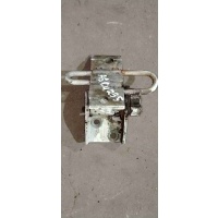 Петля двери Audi A6 C4(1994-1997) 1995 4A0831411A