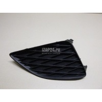 Решетка в бампер правая Toyota Corolla E15 (2006 - 2013) 8148112080