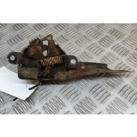 Toyota hilux mk7 замок капота 90080 - 50412 3.00 дизель 120kw 2012