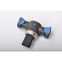 Volvo v60 ii t8 plug - in hybrid датчик давления топлива 31432653 2020