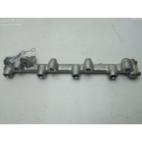 Рампа (рейка) топливная Mitsubishi Space Runner (1999-2004) 2000