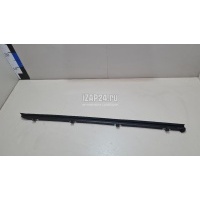 Уплотнитель (внутри) Toyota IS 250/350 (2005 - 2013) 6817253020