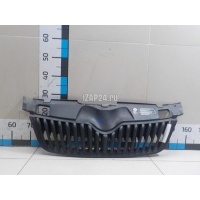 Решетка радиатора VAG Fabia (2007 - 2015) 5J0853668B