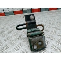 Петля двери передней правой Audi A4 B5 (1994-2001) 1997 8D0831412C,8D0831412F