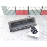 Ручка крышки багажника Volkswagen Golf 4 (1997-2004) 2004 1J0827566F,1J0827566L