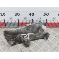 Кронштейн (крепление) двигателя (лапа крепления) Opel Vivaro A (2001-2014) 2008 8200140436,8200526444