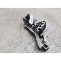 Кронштейн (крепление) двигателя (лапа крепления) Volkswagen Polo 4 (2001-2009) 2001 036199275M,036199275AB