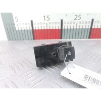 Кнопка стеклоподъемника Chevrolet Cruze 2 (J300) (2008-2016) 2009 13305368,13305368
