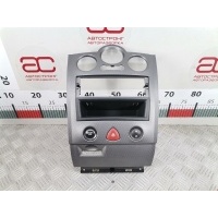 Накладка декоративная на торпедо Renault Megane 2 (2002-2009) 2003 ,8200173743