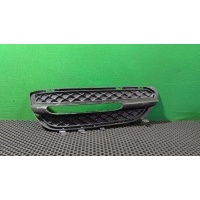 Заглушка (решетка) в бампер передний Mercedes E W212 2012 A 212 885 17 23