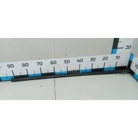 Накладка стекла переднего правого Ford Focus II (2008 - 2011) 1738095