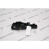 Кронштейн ручки двери наружной RH Porsche Macan 2014 95B839886D