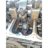 Форсунка Volkswagen Passat 2007 038130073BN