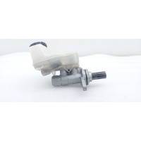 Главный тормозной цилиндр Toyota Camry 70 2018 4720133610, 4722033340