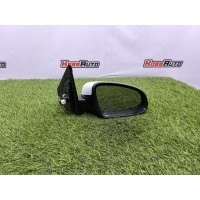 Зеркало заднего вида боковое Hyundai Kona E13049774