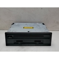 навигация Volkswagen Touareg 2 NF 7P6035666B