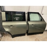 В сборе дверь передняя правое передняя защитник ii l663 2020 -