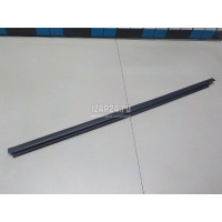 Накладка стекла переднего правого Hyundai-Kia Starex H1/Grand Starex 2007 822204H000