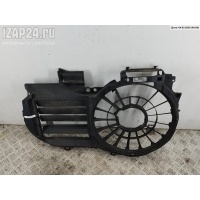 Диффузор (кожух) вентилятора радиатора Audi A4 B7 (2004-2008) 2005 8E0121050