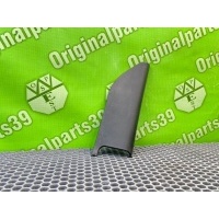 Накладка Mazda MPV LW5W 2001 LC62-69-111A, LC6269111A, LC62-69-111B, LC62-69-111C
