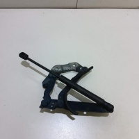 Петля капота правая Land Rover Freelander 2 (2007 - 2014) LR001562
