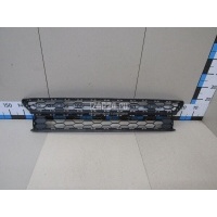 Решетка в бампер центральная VAG Amarok 2010 2H68536779B9