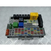 Блок предохранителей Opel Astra G (1998-2004) 2002 24431677,24412497