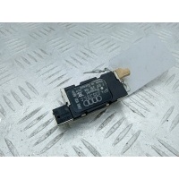 Усилитель антенны Audi A3 8P (2003-2013) 2009 7617310114,8P4035225C