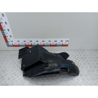 Подкрылок (защита крыла) передний правый Opel Vivaro A (2001-2014) 2006 93857449,8200291639