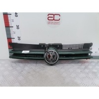 Решетка радиатора Volkswagen Golf 4 (1997-2004) 1999 1J0853655F,1J0853653C
