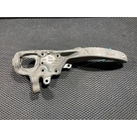 кулак поворотный правый Jaguar XE X760 2016 GX73-3K185-A,T4N19547,GX73-3K185-CB,T4N36174