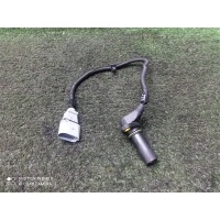 датчик положения коленвала Volkswagen Touareg (2002-2010) 070907319