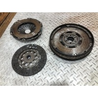 Комплект сцепления Volkswagen Passat B5 1999 038105266AB