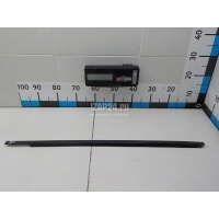Накладка стекла переднего левого Nissan Juke (F15) (2011 - 2019) 808211KA0A