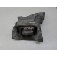 Опора двигателя правая Nissan Juke (F15) (2011 - 2019) 112101KA0A