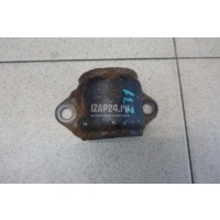 Кронштейн крепления заднего стабилизатора Land Rover Discovery IV (2009 - 2016) RBU000281