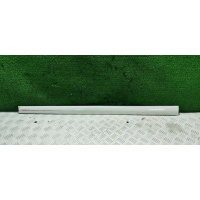 Молдинг (накладка) двери передней правой Mercedes C W203 2002 A2036902262